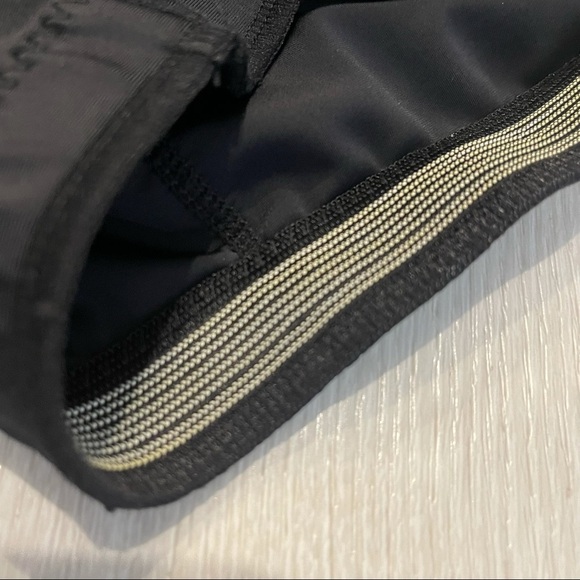 CANARI Padded Cycling Spandex Shorts Size M - Picture 6 of 10